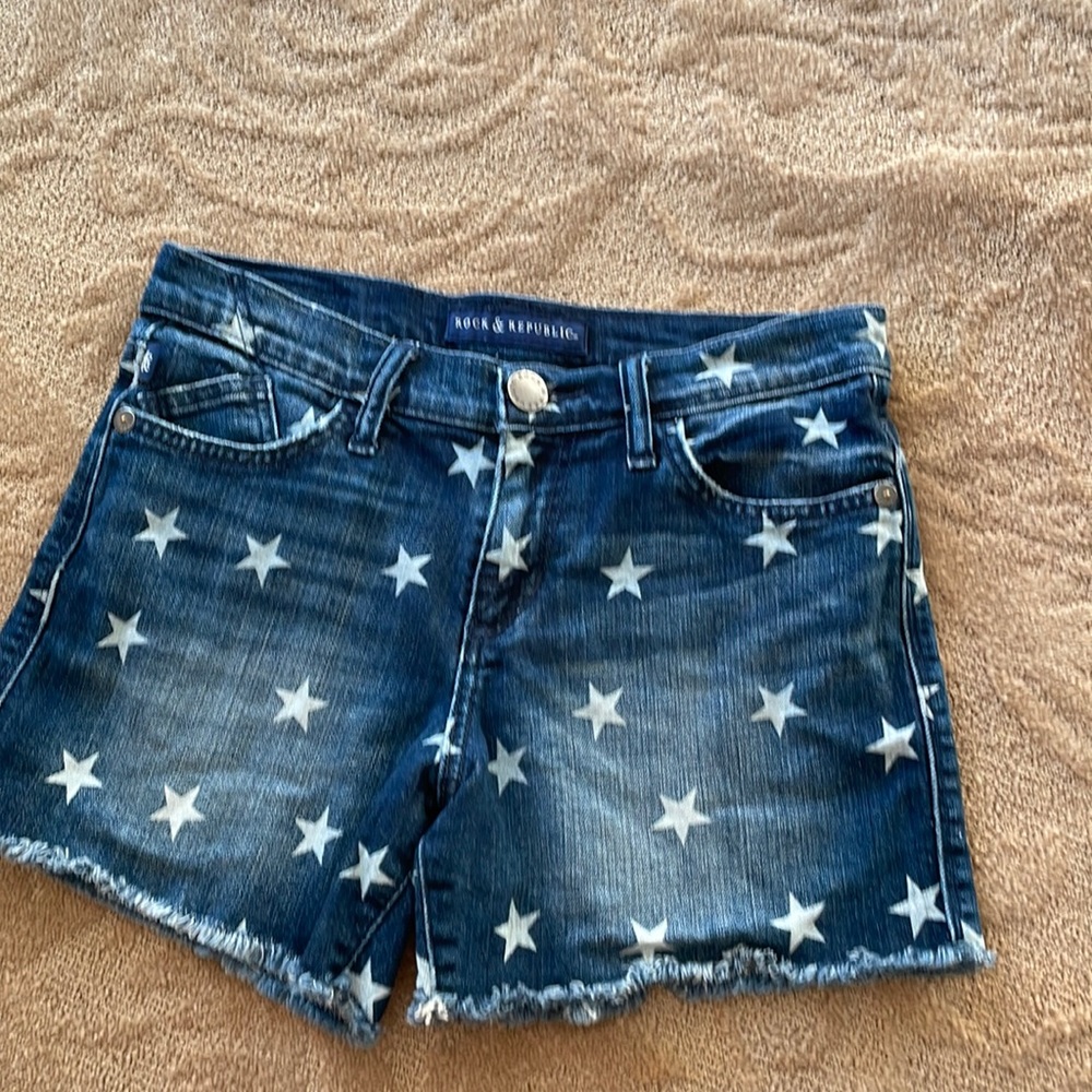 Rock and republic  shorts labeled a size 4